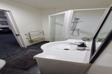 Photo of property in Atrium Apartments, 2h/154 The Terrace, Wellington Central, Wellington, 6011