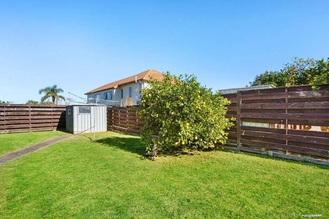 Photo of property in 22 Vanbrugh Place, Bucklands Beach, Auckland, 2014