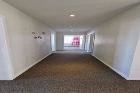 Photo of property in 33 Blankney Street, Hornby, Christchurch, 8042