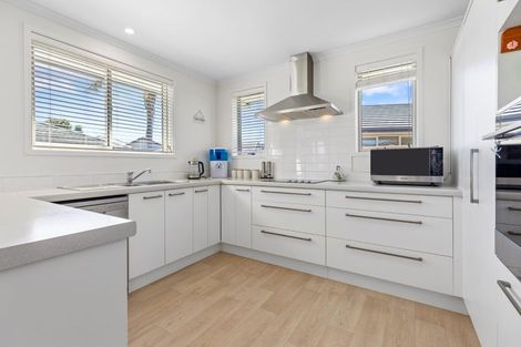Photo of property in 8 Seashell Drive, Papamoa Beach, Papamoa, 3118