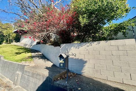 Photo of property in 1a Enfield Road, Hospital Hill, Napier, 4110