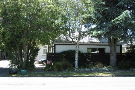 Photo of property in 196 Avonhead Road, Avonhead, Christchurch, 8042