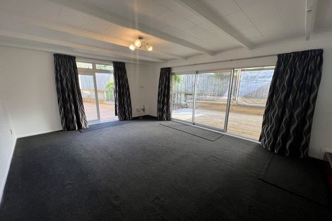 Photo of property in 25 Crompton Road, Massey, Auckland, 0614
