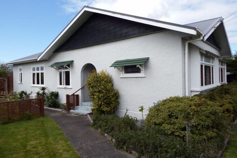 Photo of property in 13 Ross Street, Marton, 4710