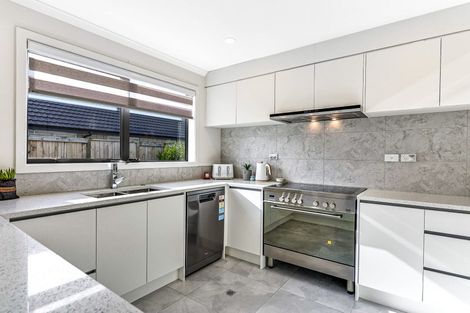 Photo of property in 8 Kaaka Street, Cambridge, 3434