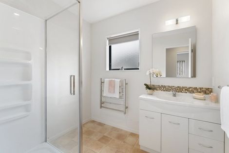 Photo of property in 132a Broderick Road, Johnsonville, Wellington, 6037