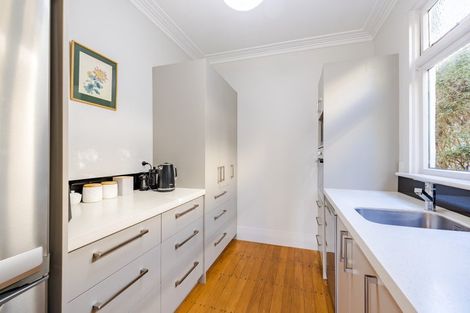 Photo of property in 15 Mataora Road, Kenmure, Dunedin, 9011