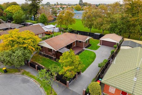 Photo of property in 31 Solomon Avenue, Redwood, Christchurch, 8051