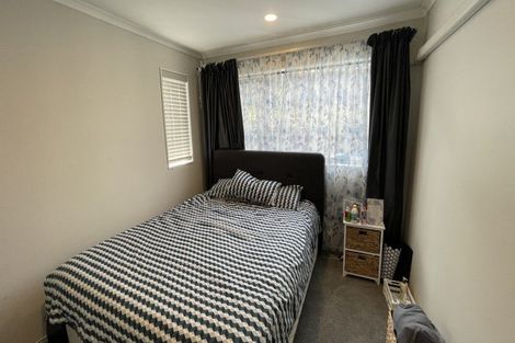 Photo of property in 27a Poruru Close, Papakura, 2110