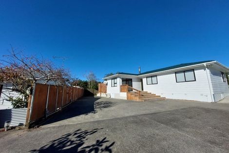 Photo of property in 30 Granville Drive, Massey, Auckland, 0614