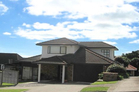Photo of property in 2/15 Mccahill Views, Botany Downs, Auckland, 2010