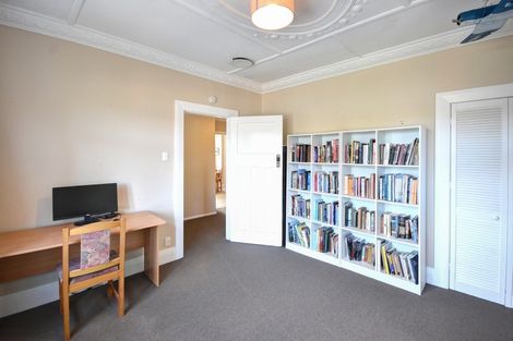 Photo of property in 155 Ravensbourne Road, Ravensbourne, Dunedin, 9022
