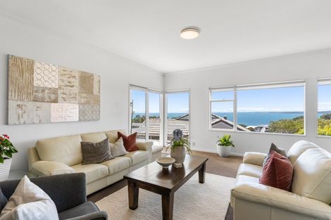 Photo of property in 1/1 Eastcliffe Road, Castor Bay, Auckland, 0620