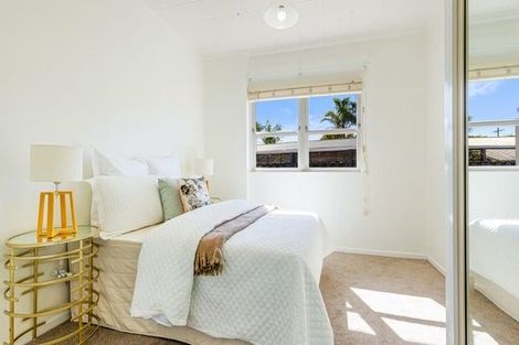 Photo of property in 30 County Road, Torbay, Auckland, 0630