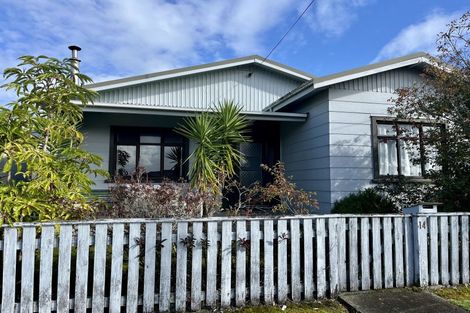 Photo of property in 14 Queen Street, Westport, 7825
