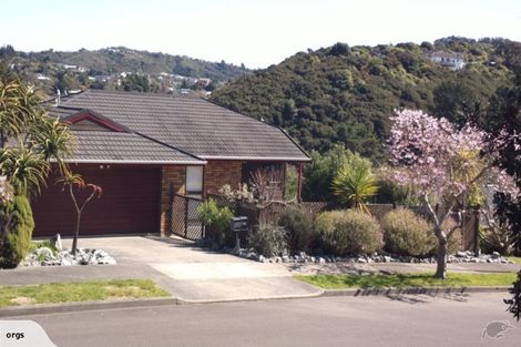 Photo of property in 42 Sailmaker Close, Whitby, Porirua, 5024