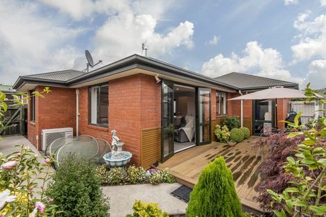 Photo of property in 101a Avonhead Road, Avonhead, Christchurch, 8042