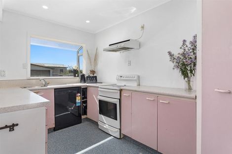 Photo of property in 10 Mananui Crescent, Whakatane, 3120