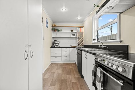 Photo of property in 5 Glasgow Street, Phillipstown, Christchurch, 8011