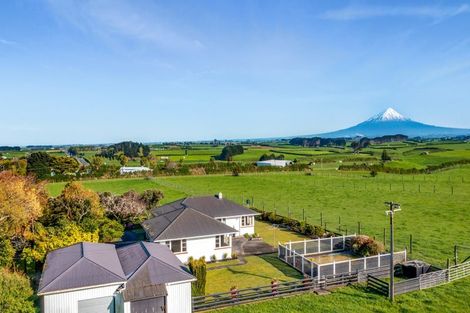 Photo of property in 414 South Road, Hawera, 4674