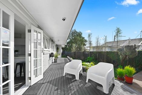 Photo of property in 37 Braid Road, St Andrews, Hamilton, 3200