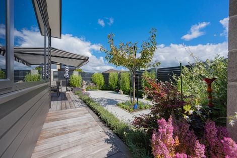 Photo of property in 49 Calder Way, Seaward Bush, 9871