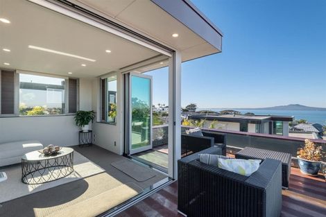 Photo of property in 22a Beach Road, Castor Bay, Auckland, 0620