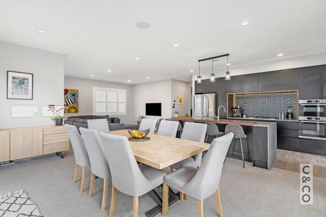Photo of property in 37 Nobilo Road, Kumeu, 0810