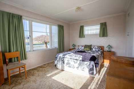 Photo of property in 22 Richmond Road, Carterton, 5713