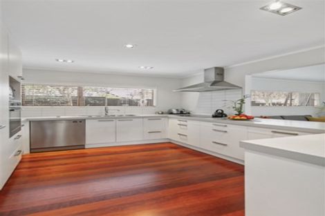 Photo of property in 13 James Evans Drive, Northcote, Auckland, 0627
