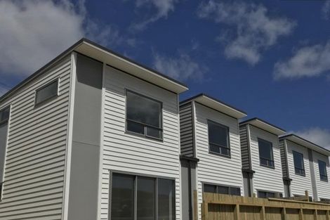 Photo of property in 7u3 Handyside Street, Tawa, Wellington, 5028