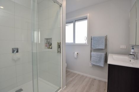 Photo of property in 6 Takahe Drive, Carterton, 5713