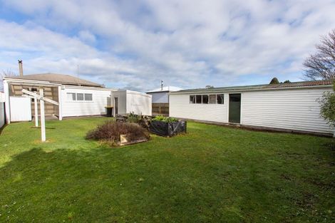 Photo of property in 18 Cole Street, Dannevirke, 4930