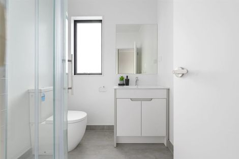 Photo of property in 137u2 Avalon Drive, Nawton, Hamilton, 3200