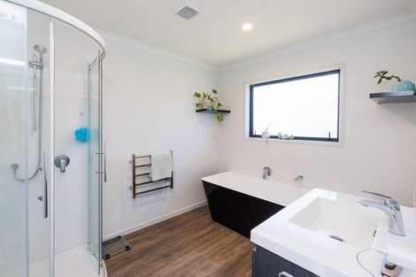 Photo of property in 14 George Street, Bulls, 4818