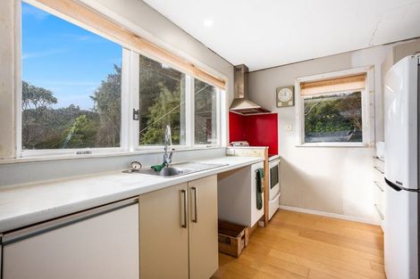 Photo of property in 112 Hine Road, Wainuiomata, Lower Hutt, 5014