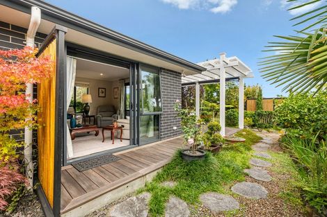Photo of property in 24 Hooton Drive, Kumeu, 0810