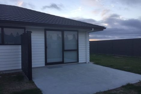 Photo of property in 16 Hurunui Drive, Te Awa, Napier, 4110