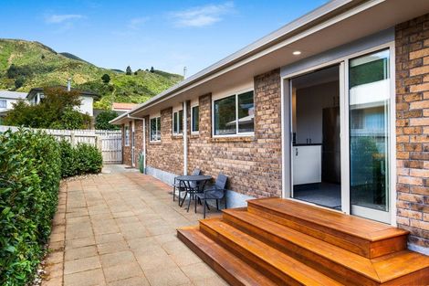 Photo of property in 67 Moana View Road, Waikawa, Picton, 7220