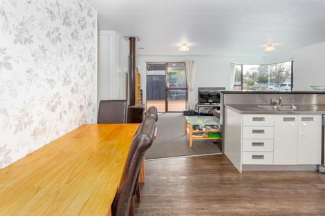 Photo of property in 14 Thorn Road, Tuakau, 2121