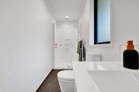 Photo of property in 10a Winstone Place, Highlands Park, New Plymouth, 4312