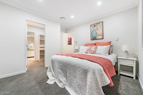 Photo of property in 21 Black Shed Road, Flat Bush, 2019