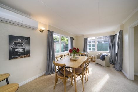 Photo of property in 23 Redwood Grove, Hokowhitu, Palmerston North, 4410