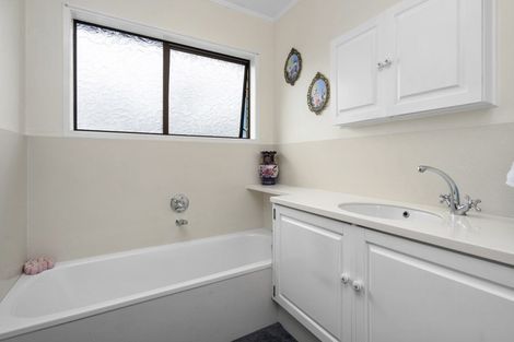 Photo of property in 42 Pelorus Street, Glenview, Hamilton, 3206