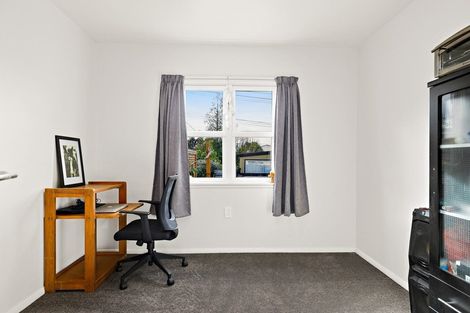 Photo of property in 24 Woodside Road, Massey, Auckland, 0614