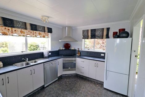 Photo of property in 26 Oberon Street, Stratford, 4332