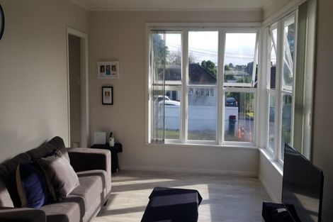 Photo of property in 1 Daphne Road, Papatoetoe, Auckland, 2025
