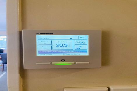 Photo of property in 25 Quincey Place, Massey, Auckland, 0614