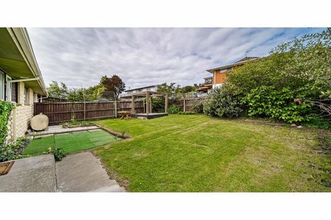 Photo of property in 2/160 Centaurus Road, Saint Martins, Christchurch, 8022