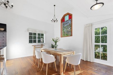 Photo of property in 100 Oxford Road, Okato, 4335